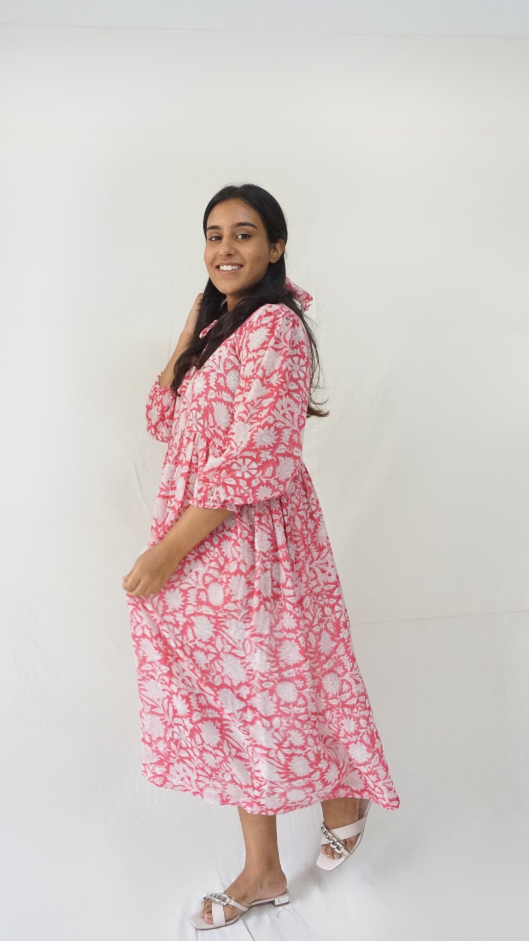 Gulizar pink midi dress