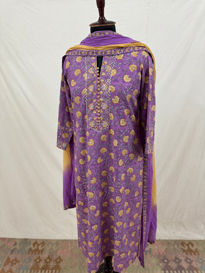 Gulshan hand embroidered cotton kurta