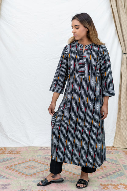 Haaniya Ikat Kurta